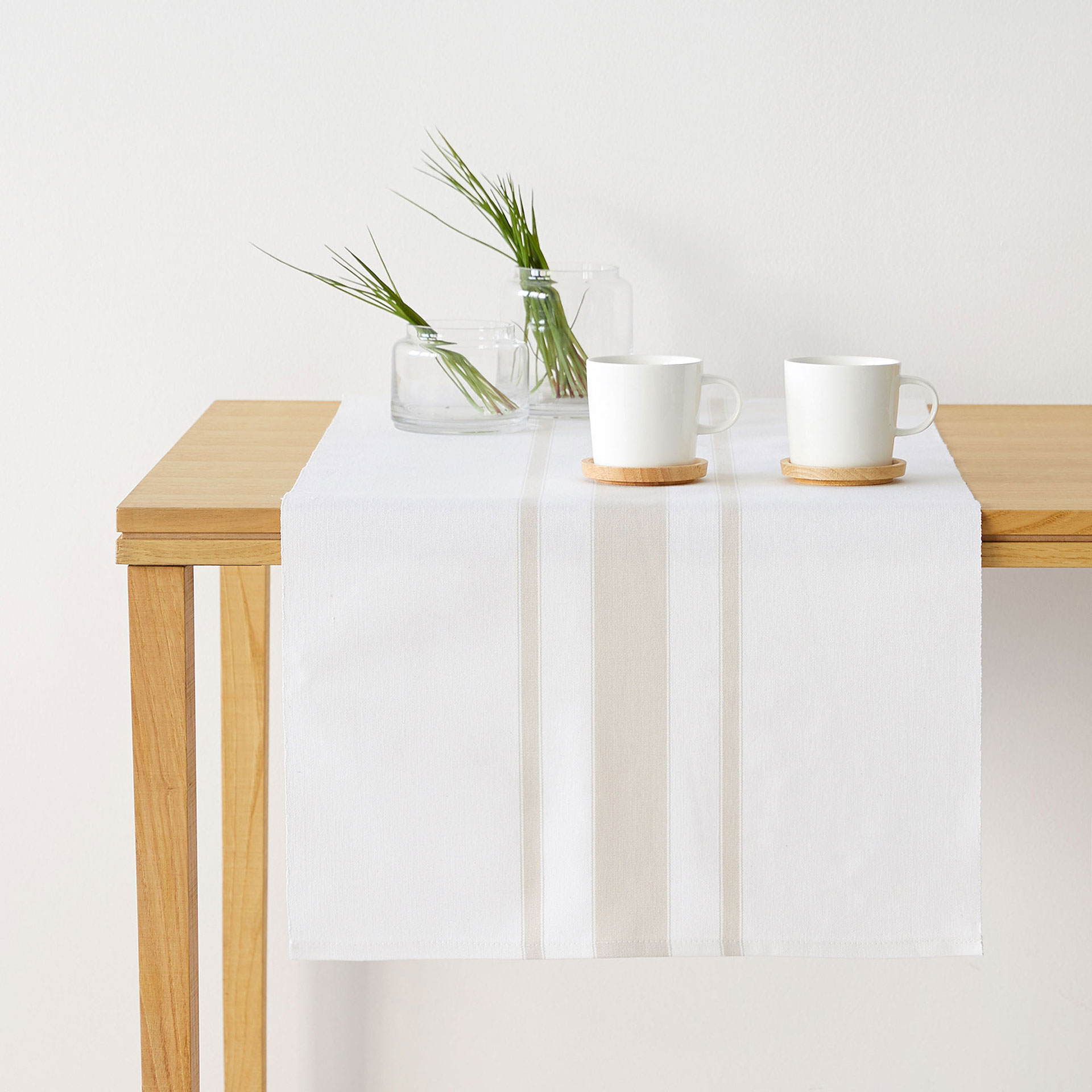 Crisp-striped-table-runner