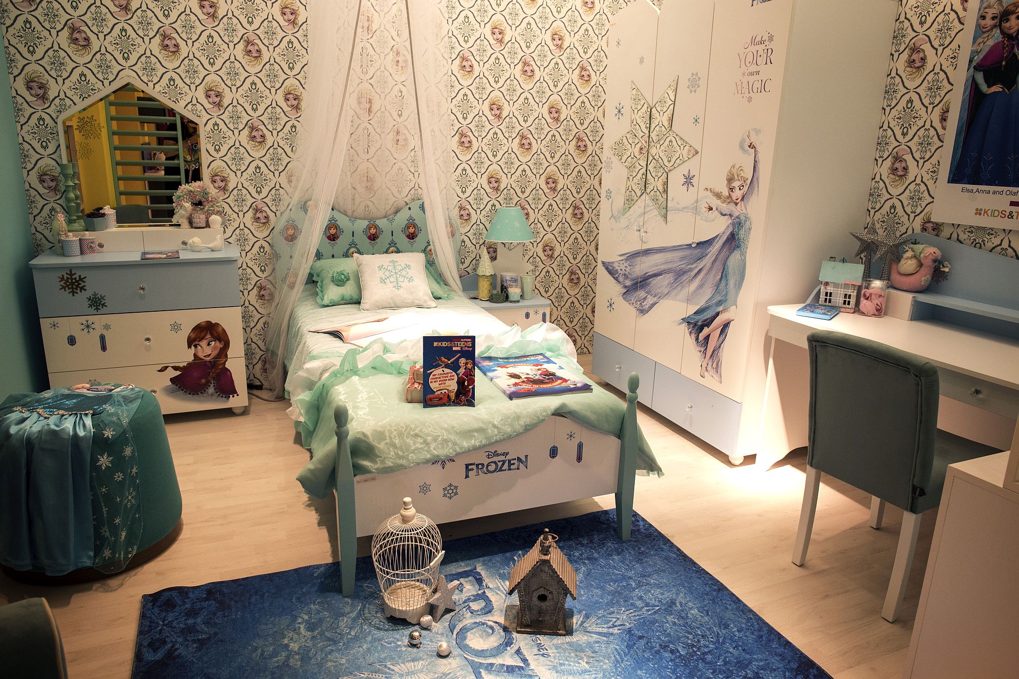 Disney frozen bedroom sale furniture