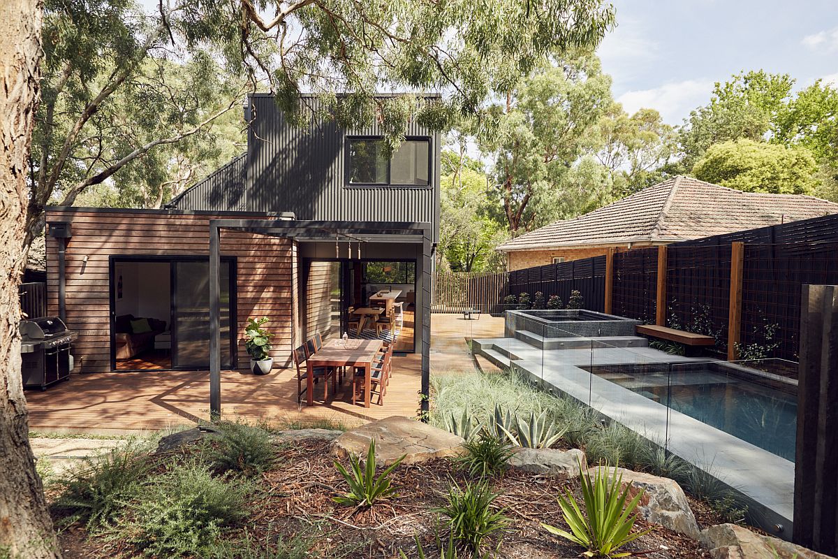 Gum-trees-and-natural-landscape-define-the-scope-of-the-Aussie-home