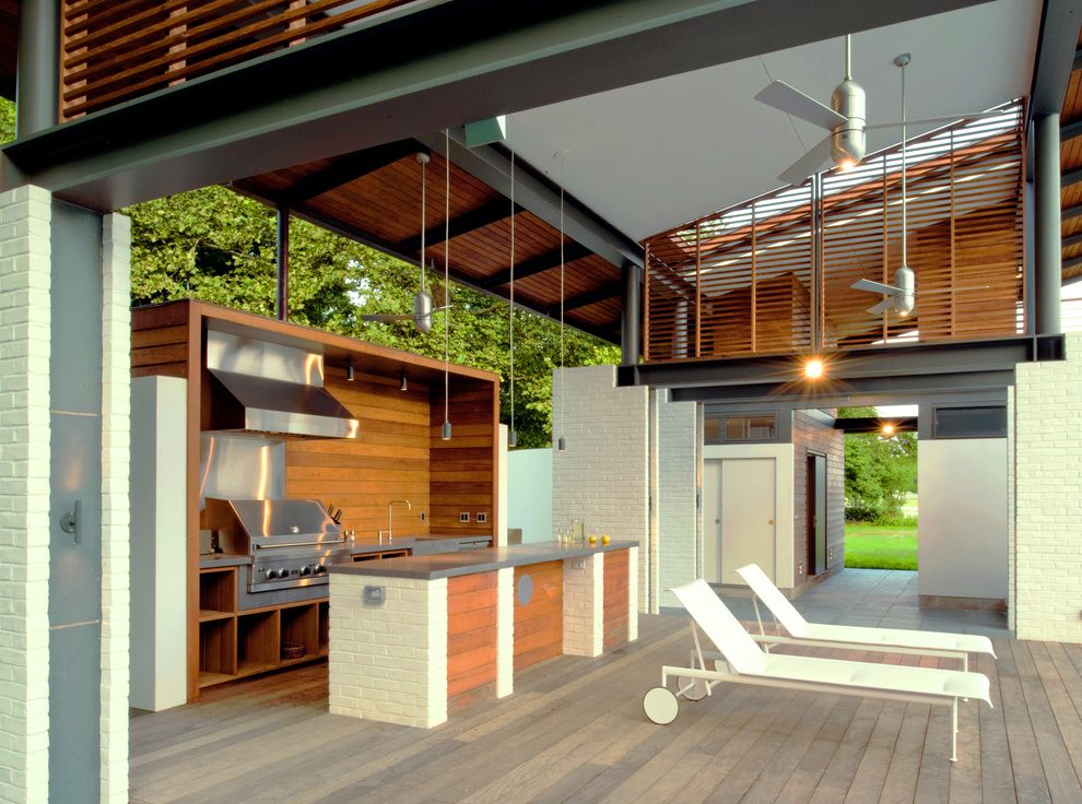 Half-open-kitchen-with-an-elegant-wooden-interior