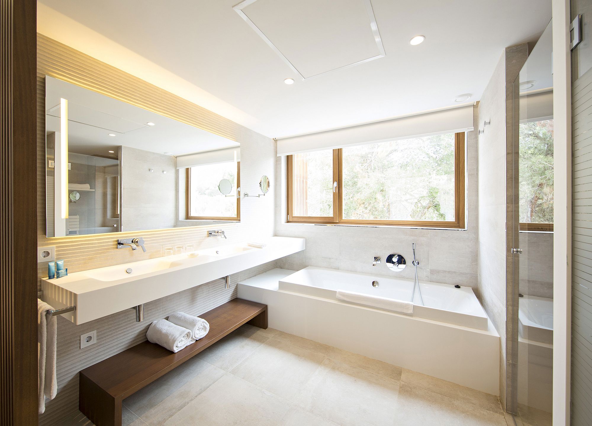 KRION-in-Snow-White-for-teh-contemporary-bathroom