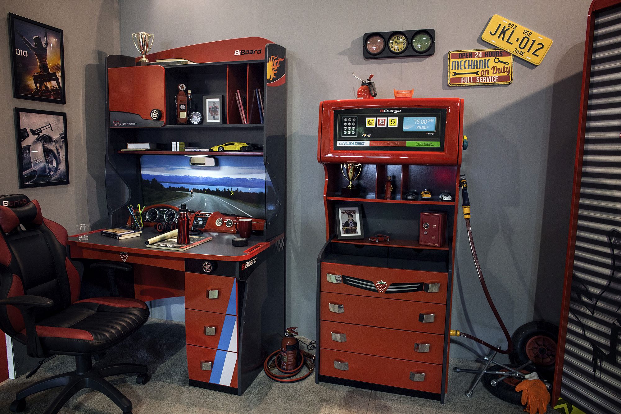 Kids workstation and decor design inspired by arcade gaming consoles
