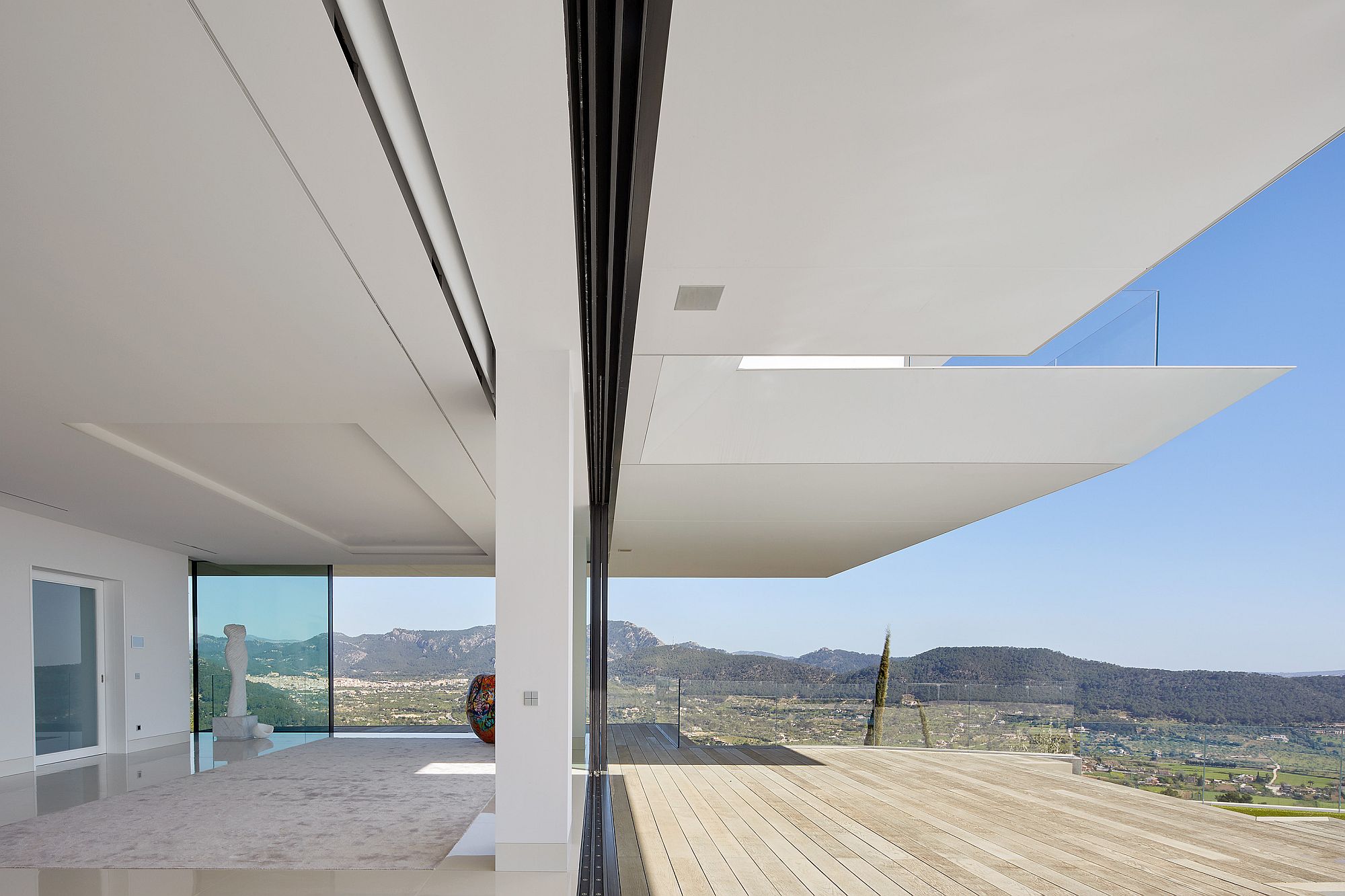 Large Overhangs in KRION Solid Surface blur the line between the structure and the vast open outdoors