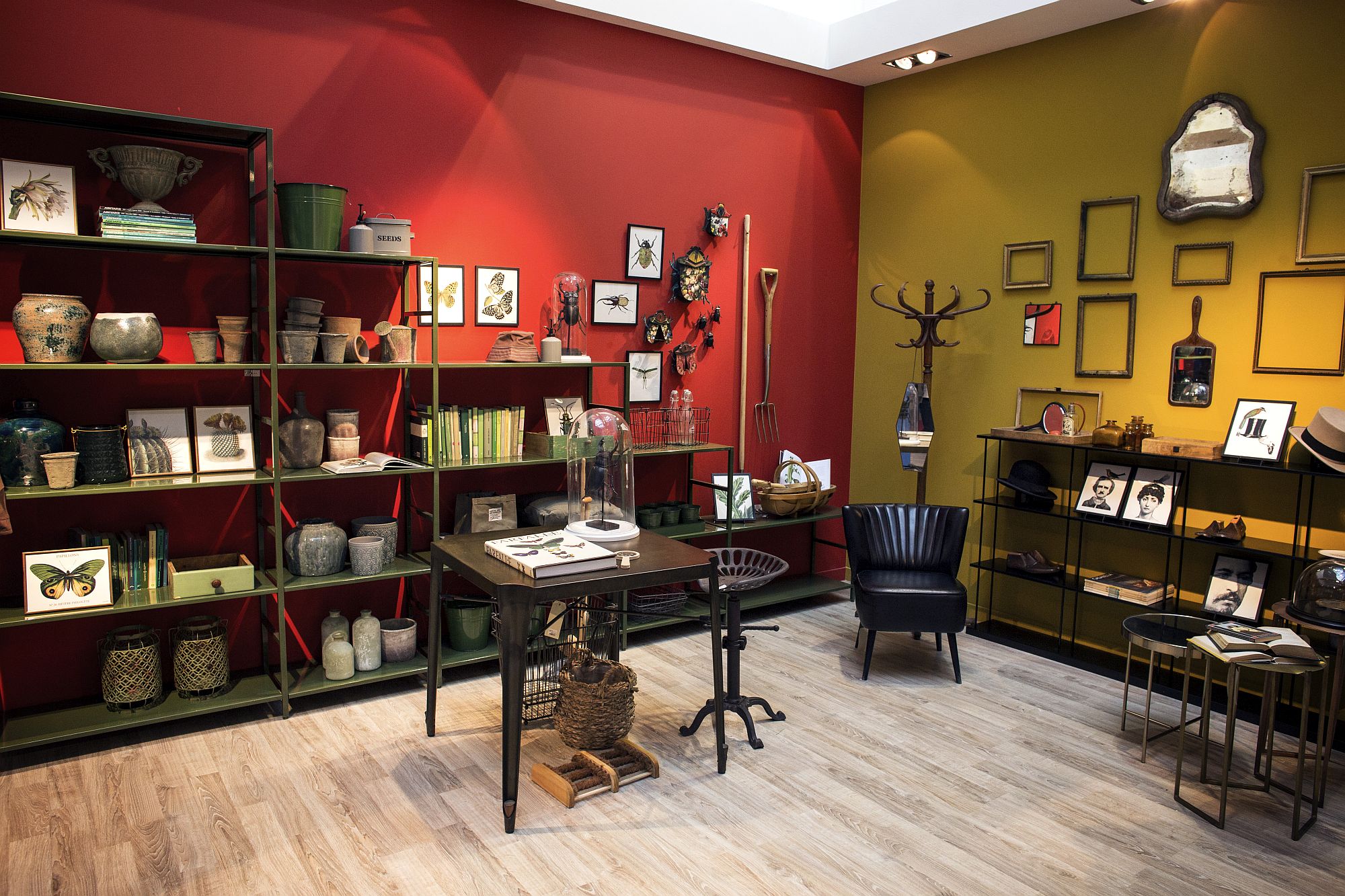 Pottery used to decorate open bookshelf