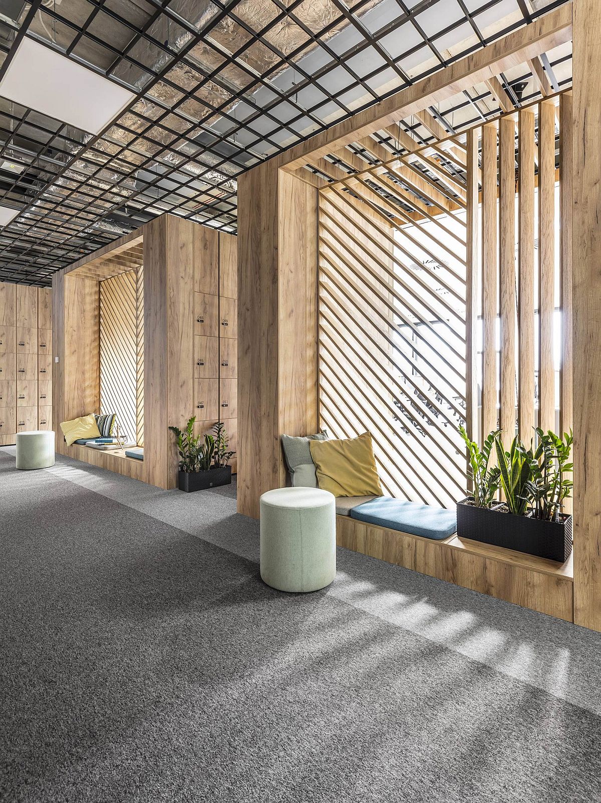 Relaxation nooks inside the office with ample lighting