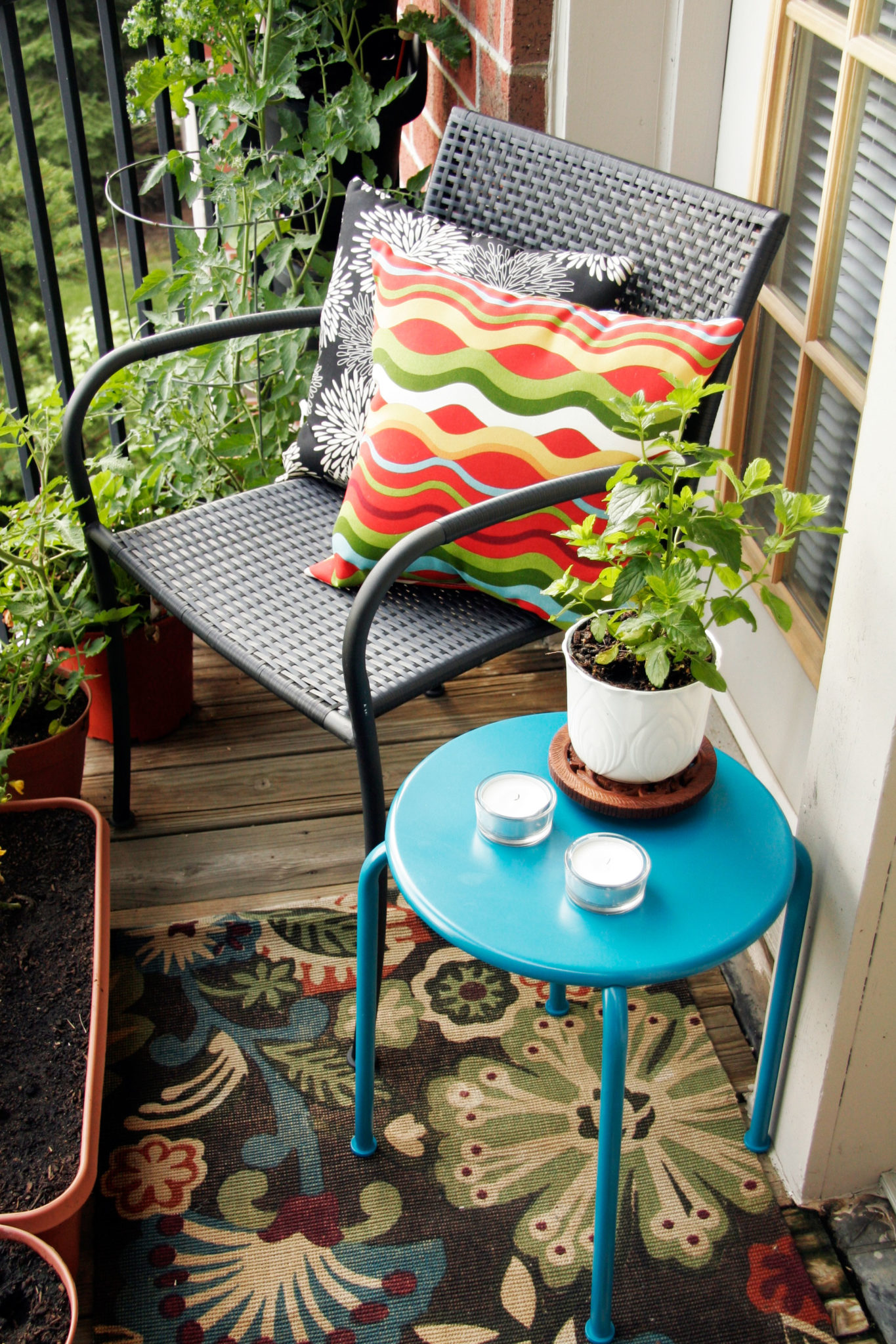 Small balcony with a tiny decorative table