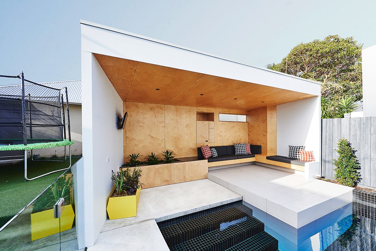 Touch of greenery for the shaded outdoor living area