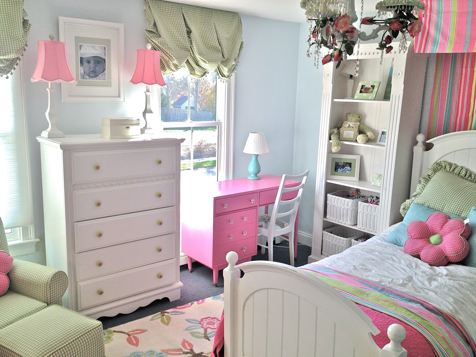 Vintage kids bedroom with a retro appeal