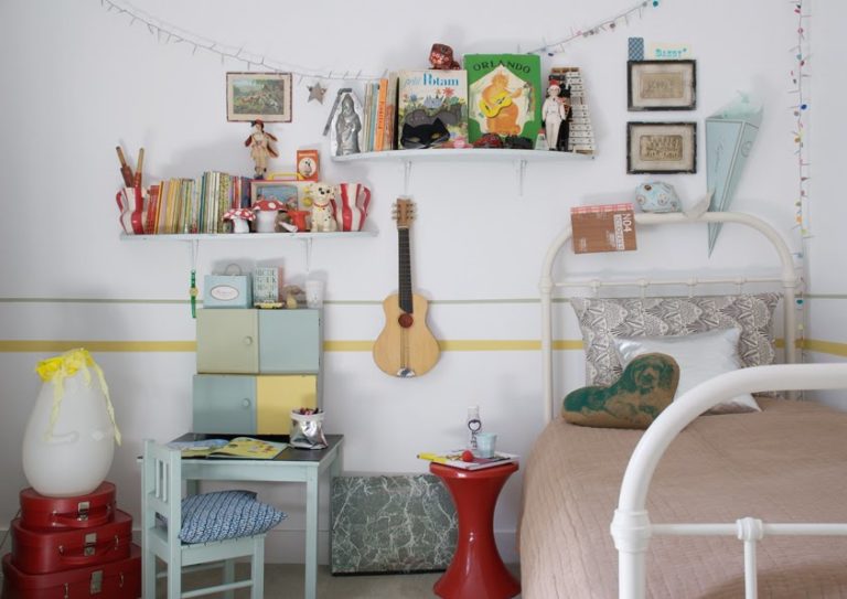 30 Vintage Kids Rooms That Stand The Test Of Time Decoist   Vintage Kids Room With Beautiful Outdated Pastel Pieces 768x543 