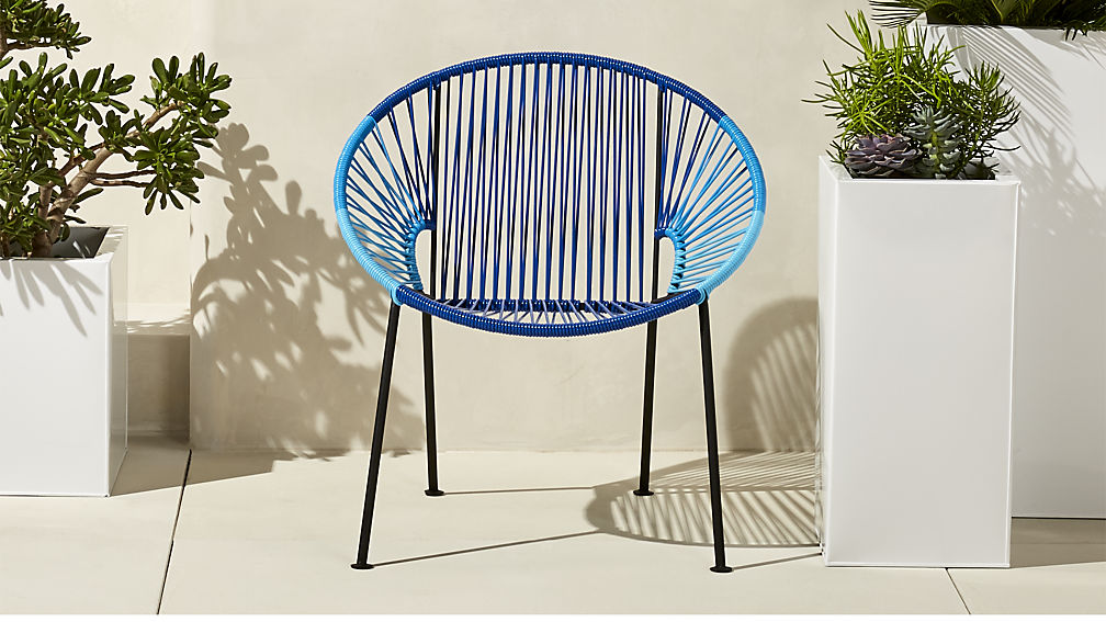 Woven blue lounge chair