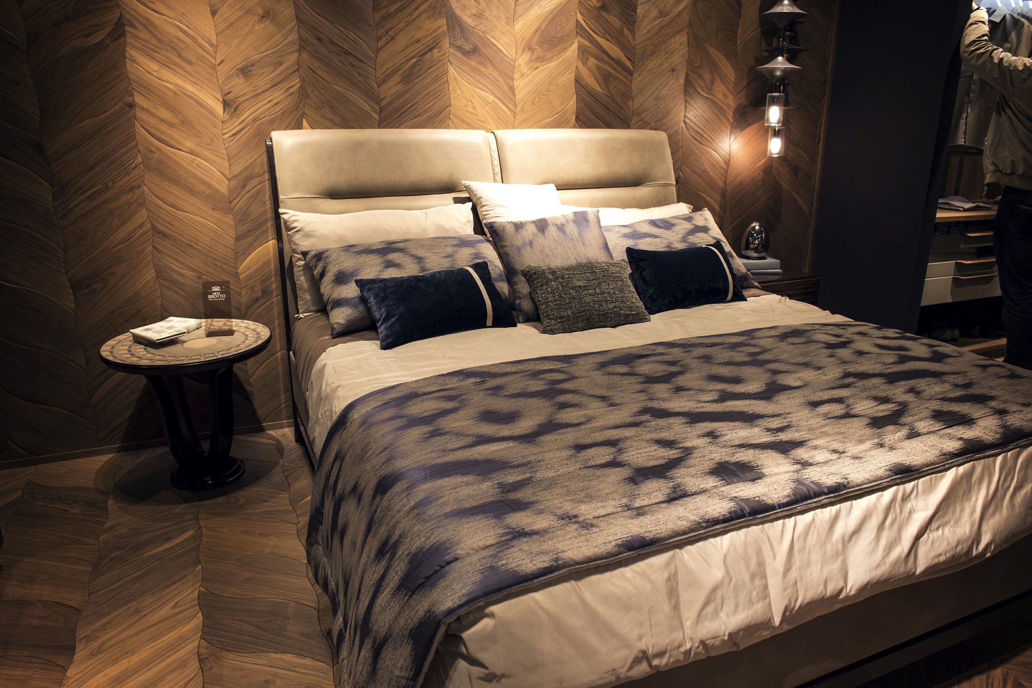 Creating luxury with modern aesthetics in the bedroom