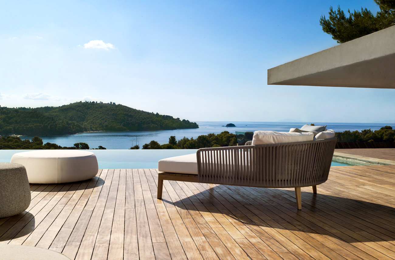 Durable and luxurious outdoor decor collection - Mood