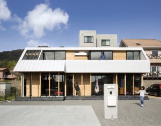 This Light-Filled Japanese Home is Built to Withstand Gusty Weather