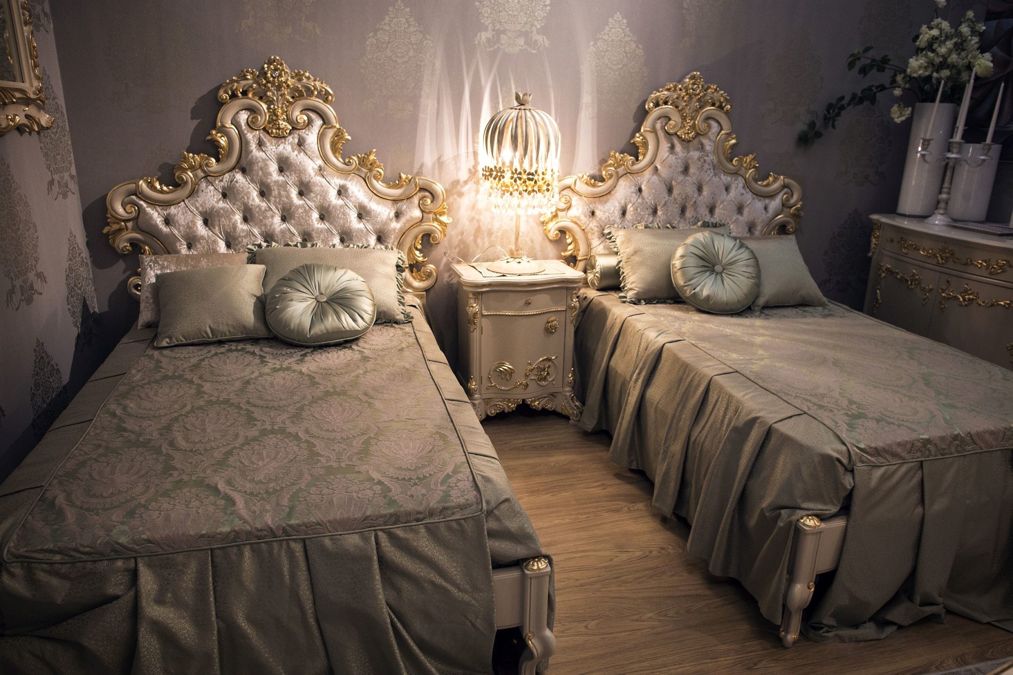 Imperial and classic bedroom collection from Alberto & Mario ghezzani