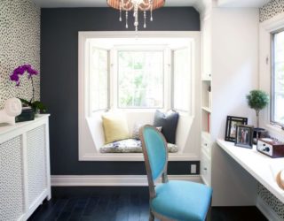 Minimalist Window Seat: A Simple Element with Grand Value