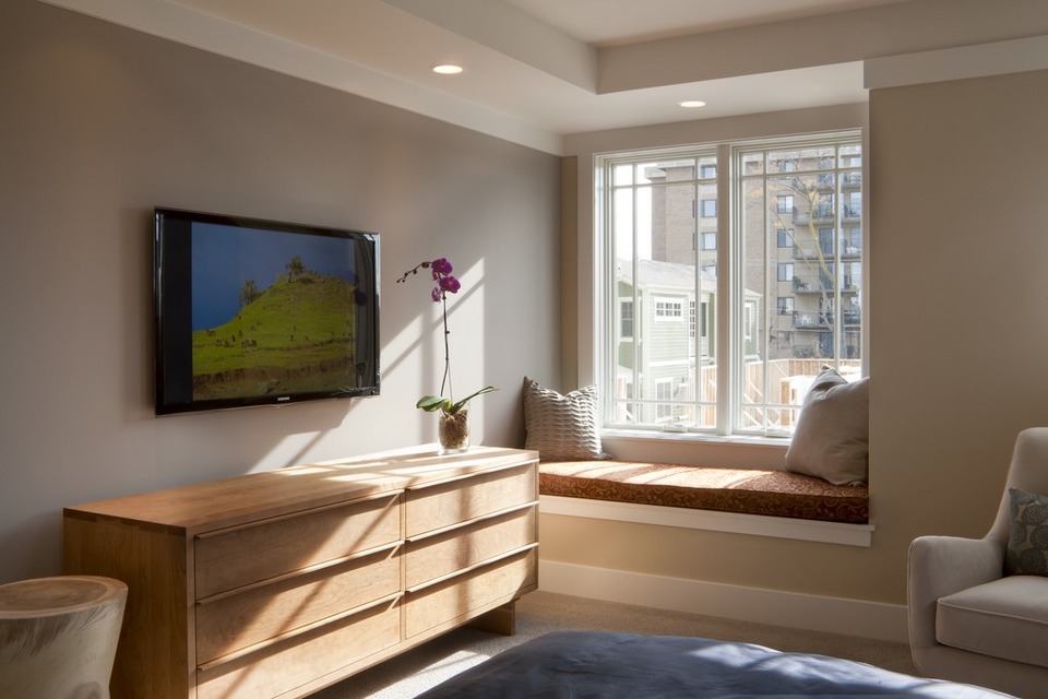 Minimalist window seat as a lovely lounging space