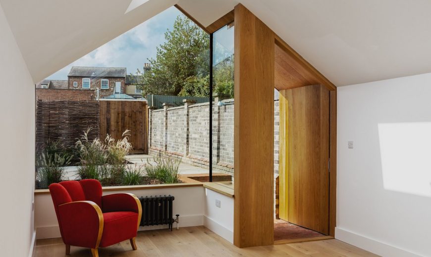 This Grade II Listed English Cottage Gets a Picture-Perfect Modern Extension