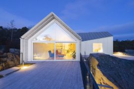 Contemporary Seaside Villa Combines Coastal Style with Classic Form