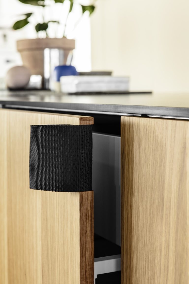 IKEA Kitchens Hacked by 4 Enterprising Establishments Decoist