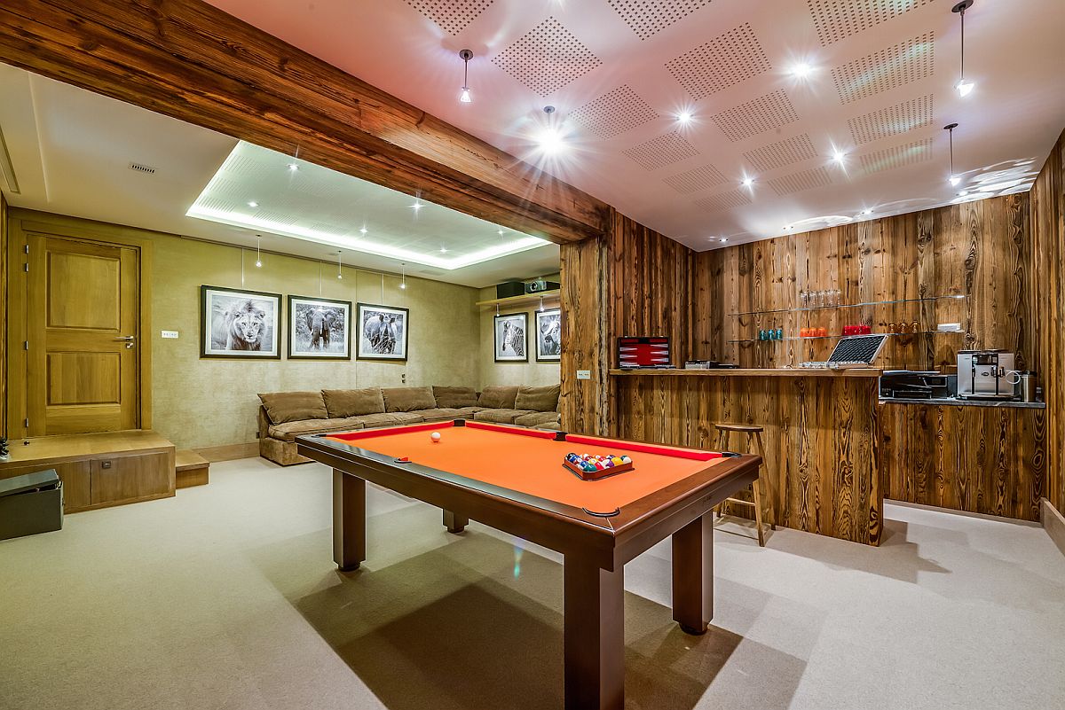 Game room, home cinema and bar at the luxury chalet in Meribel