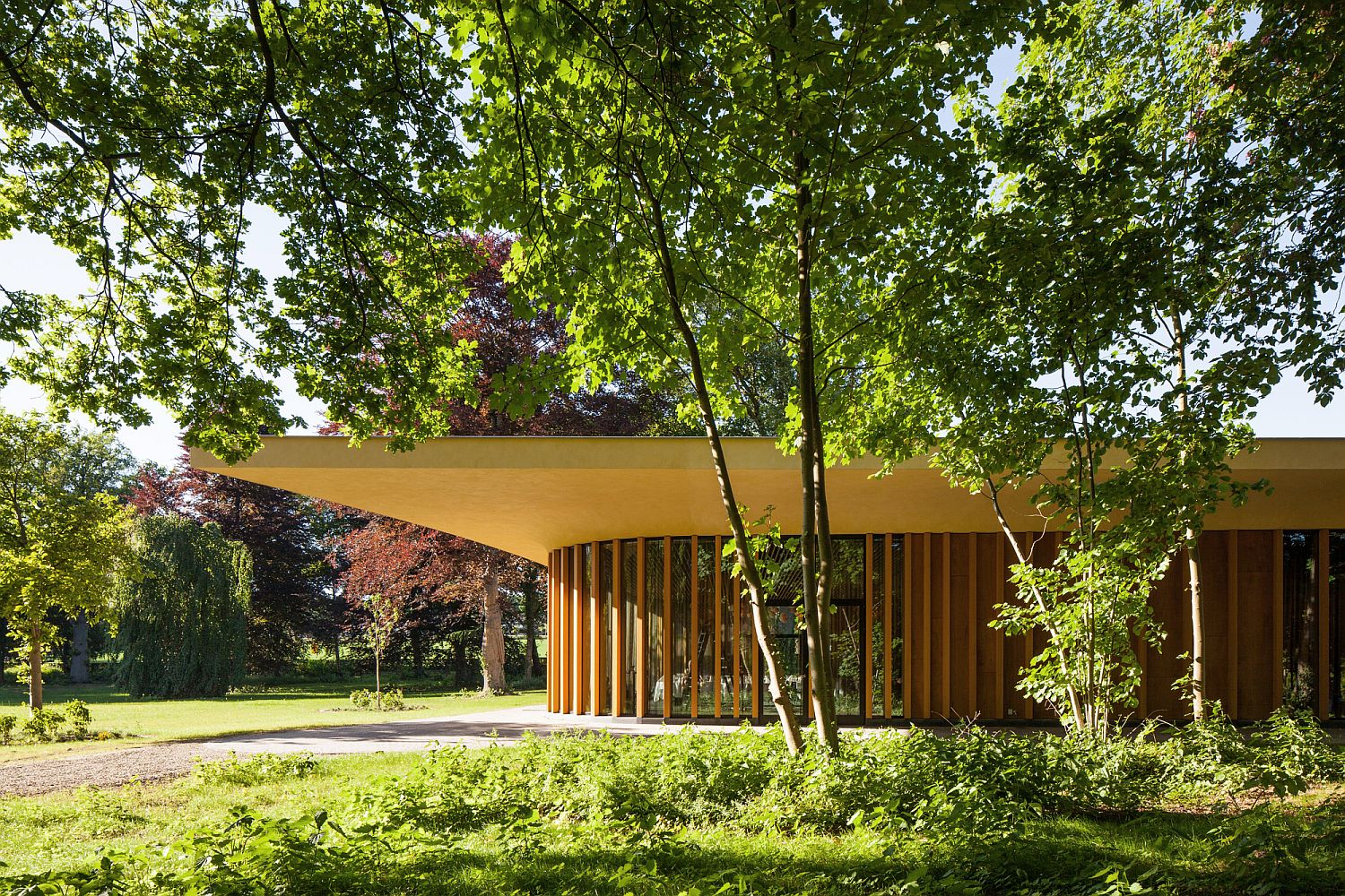 Large cantilevered roof around the pavilion offers ample shade