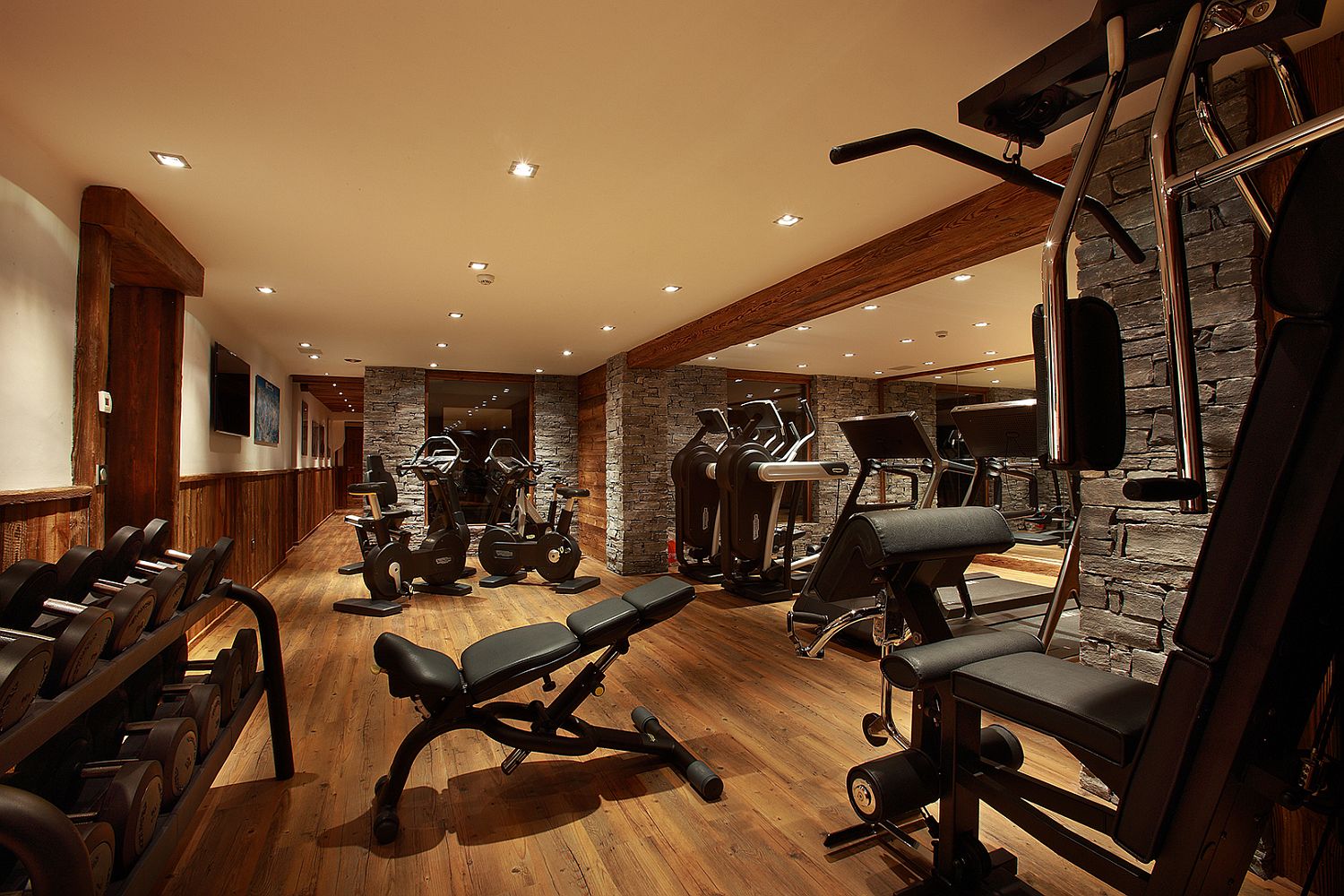 Modern gym at the Marco Polo