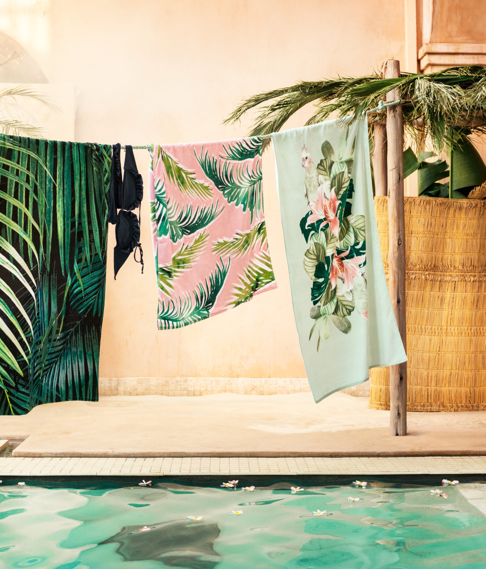 Palm-Springs-beach-towel-style