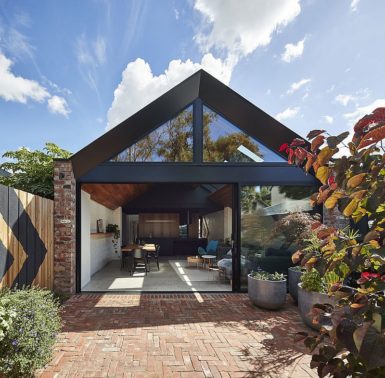 This Weatherboard Workers Cottage In Melbourne Gets A Stunning New 