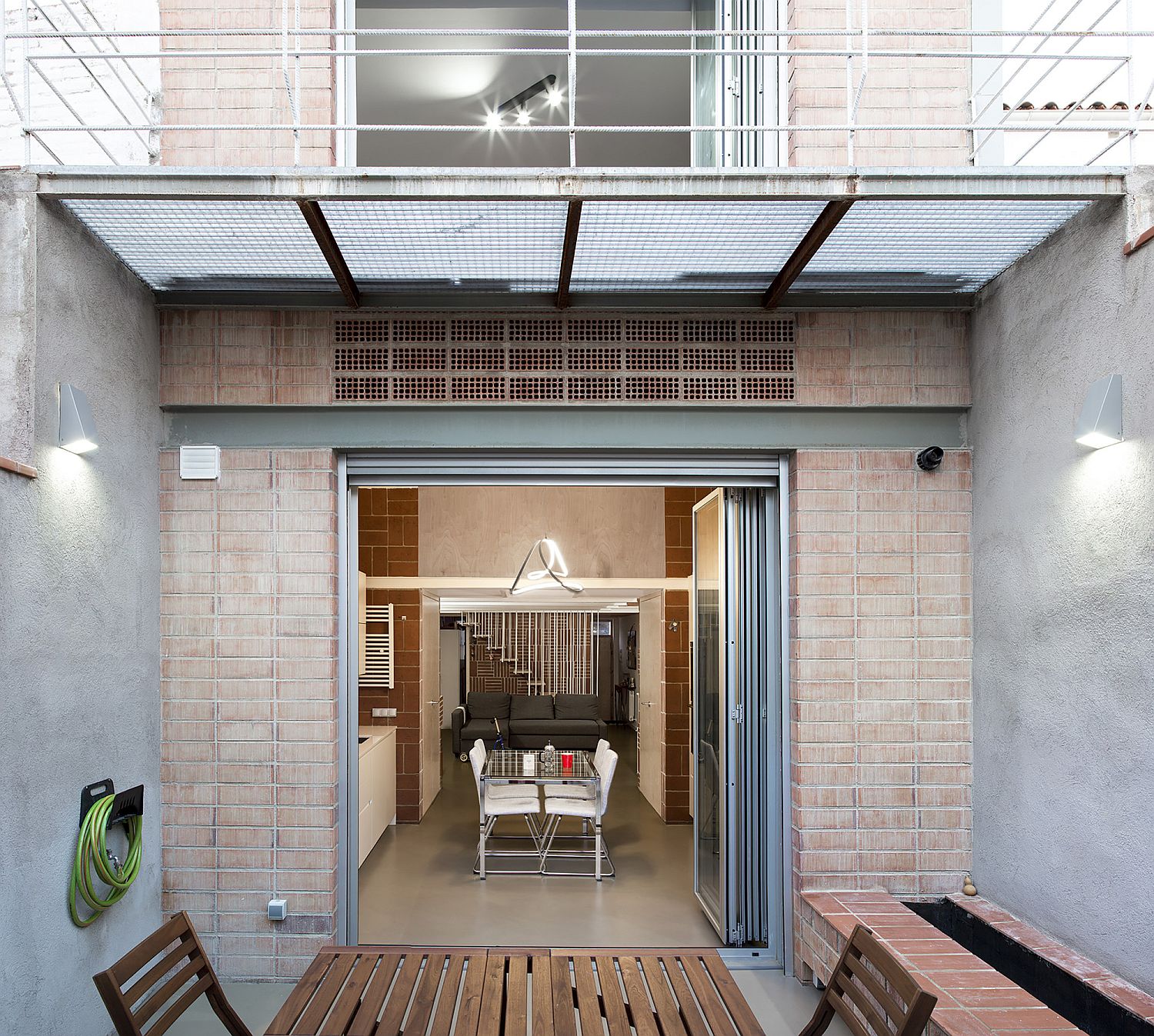 Small and private rear couryard of the Barcelona home