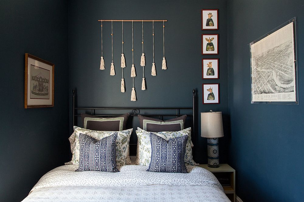 Small-eclectic-bedroom-in-gray-and-blue