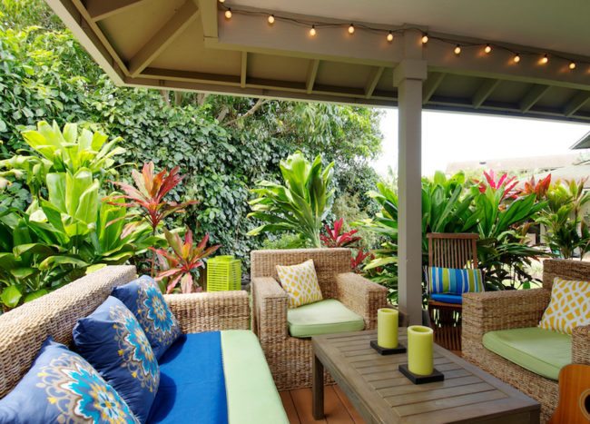 30 Romantic String Light Ideas For the Bedroom