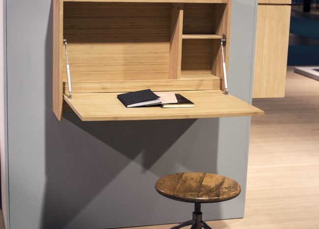 Space-Savvy Workspaces: Finding the Right Desk for Your Small Home ...