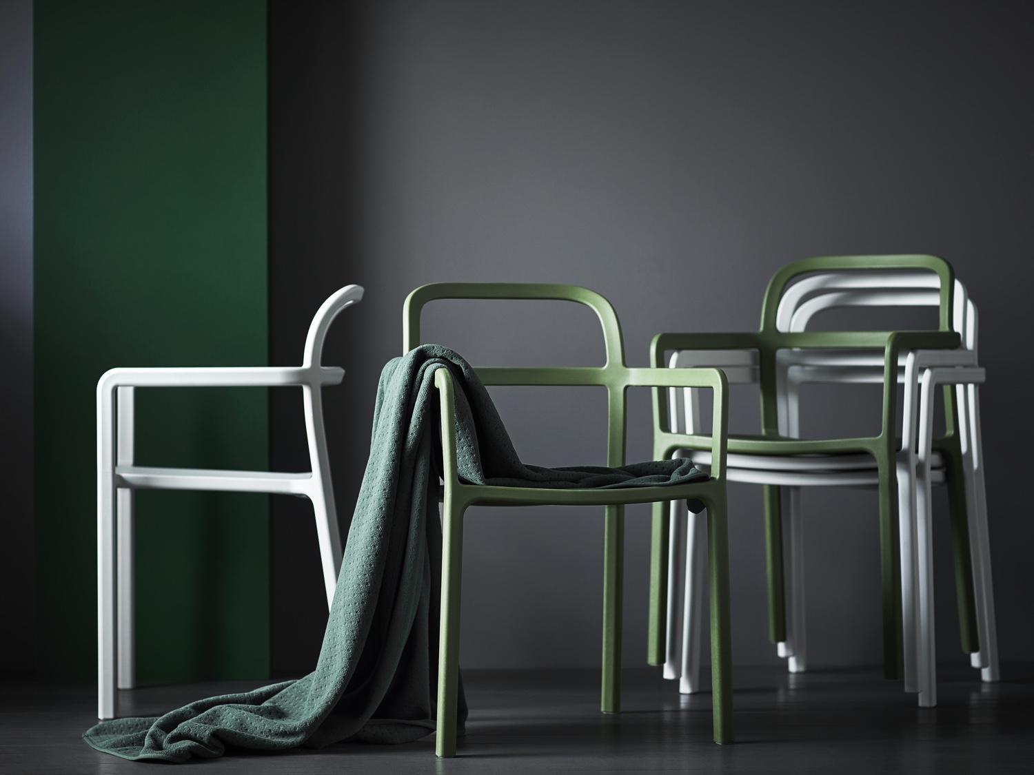 YPPERLIG chair with armrests