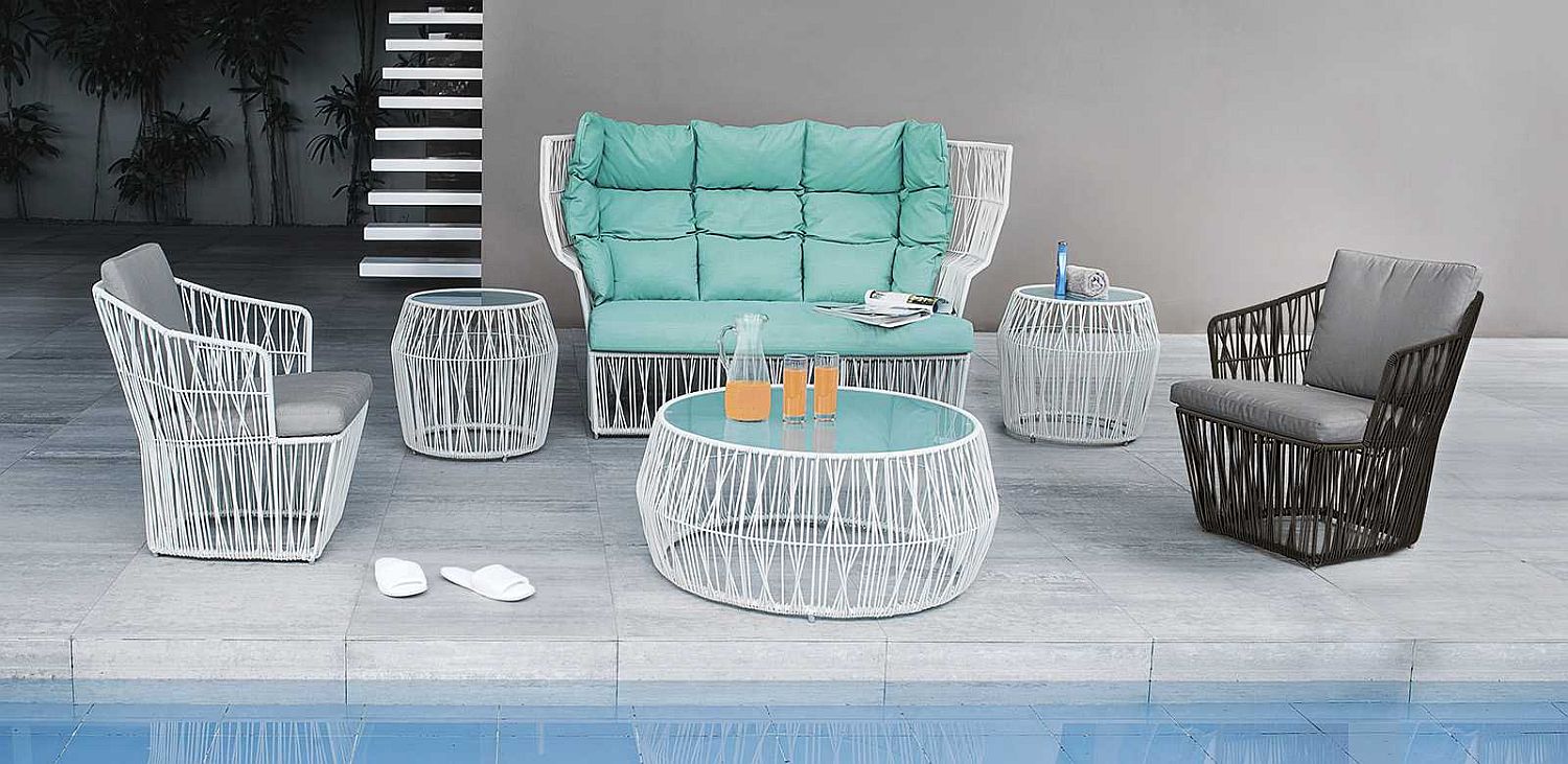 Calyx-armchair-with-high-back-for-a-comfortable-outdoor-lounge