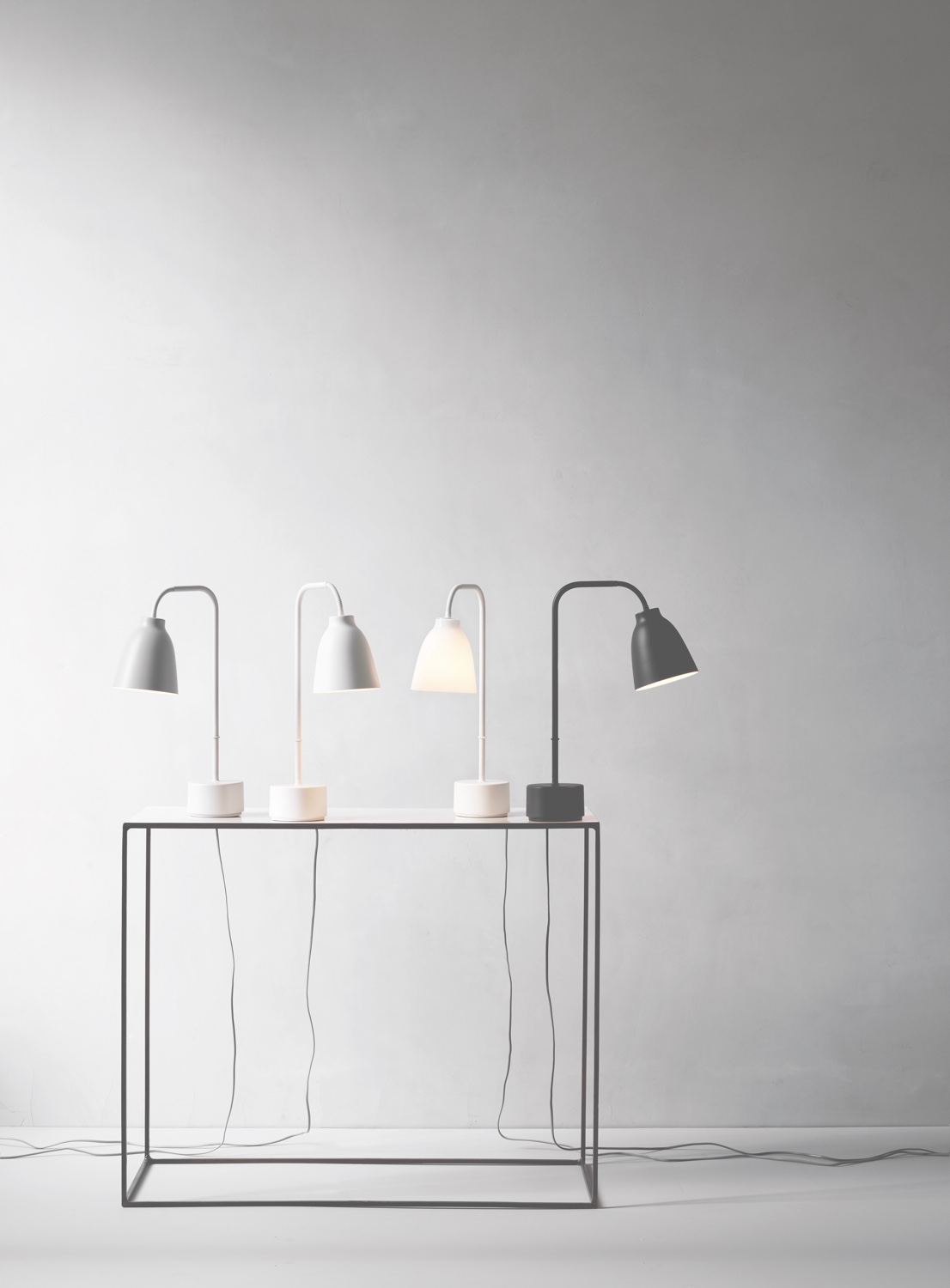Caravaggio-Read-Table™-lamp