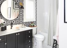 20 gorgeous black vanity ideas for a stylishly unique bathroom Black and white bathroom vanity