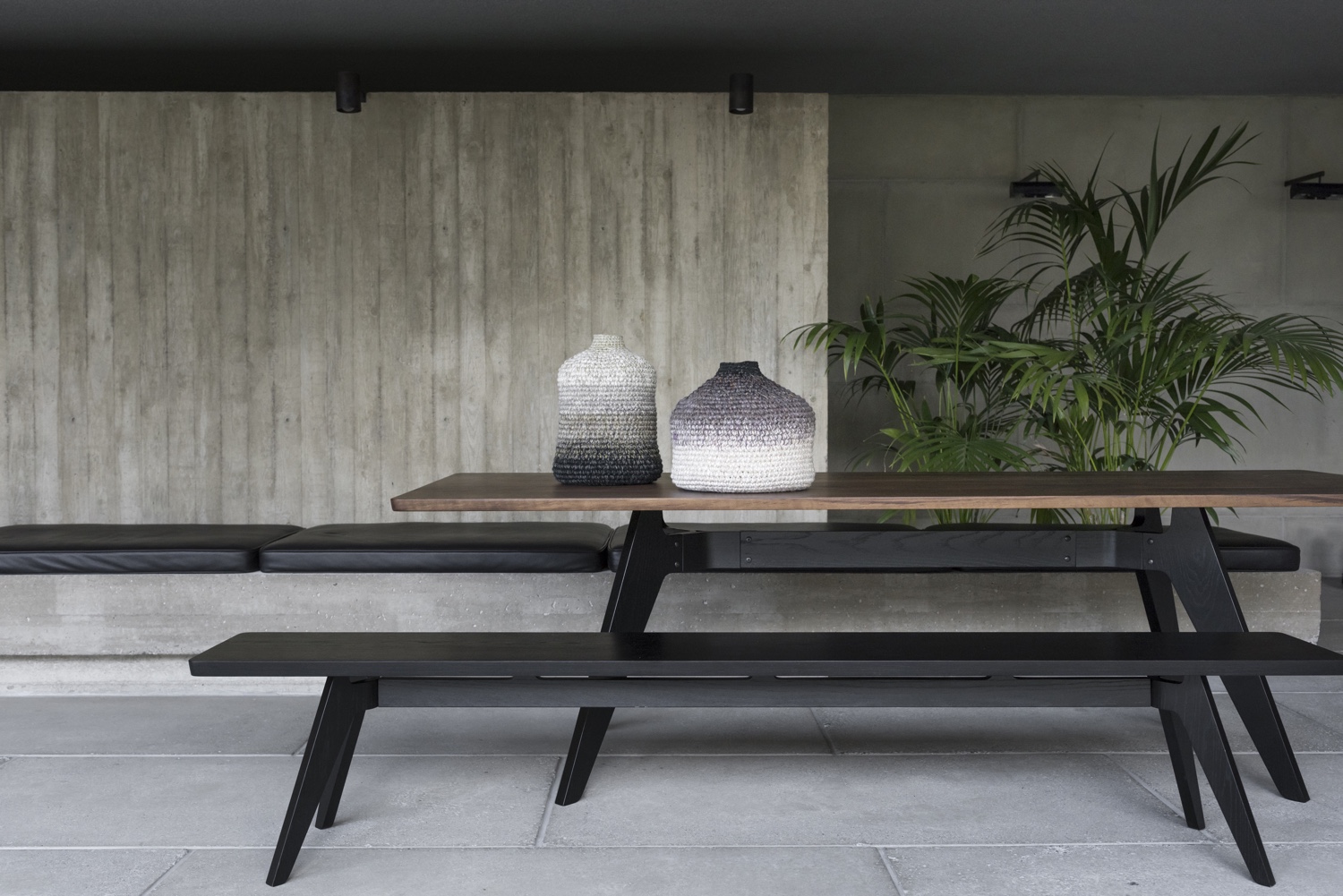 Lavitta-table-and-bench-II