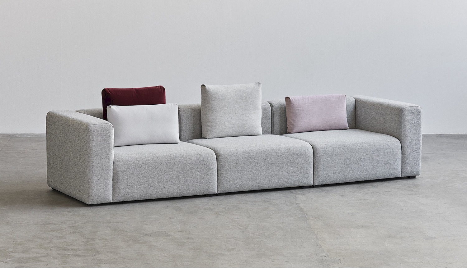 Mags-3-seater-sofa-by-Hay-I