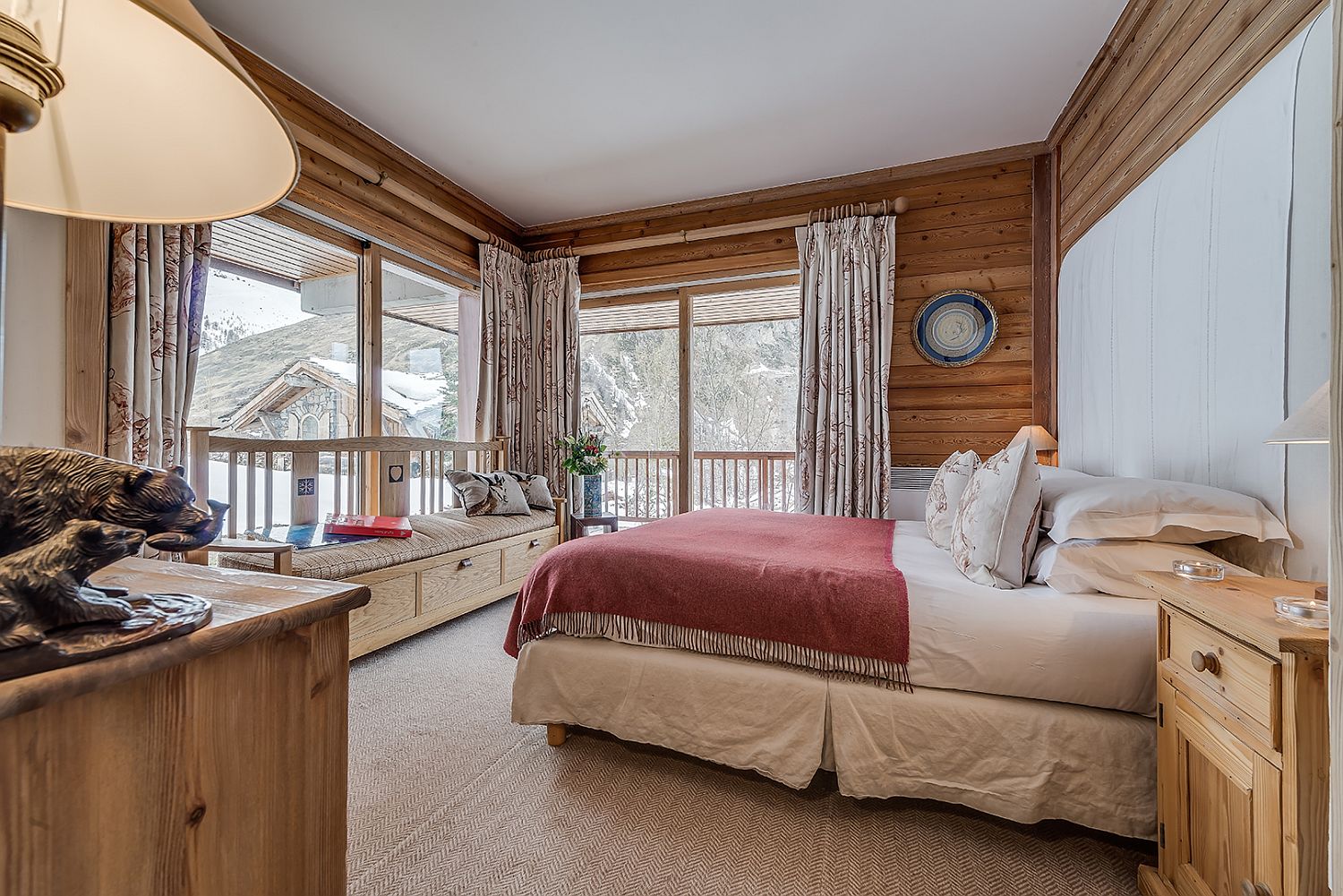 Modern chalet bedroom with view of the French alps