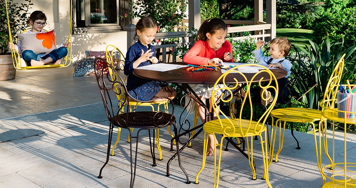 Montmarte collection of chairs create a lovely outdoor dining space and hangout