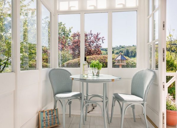 A Perfect Way To Start Your Day Sunroom Turned Into Breakfast Nook For Two 600x434 