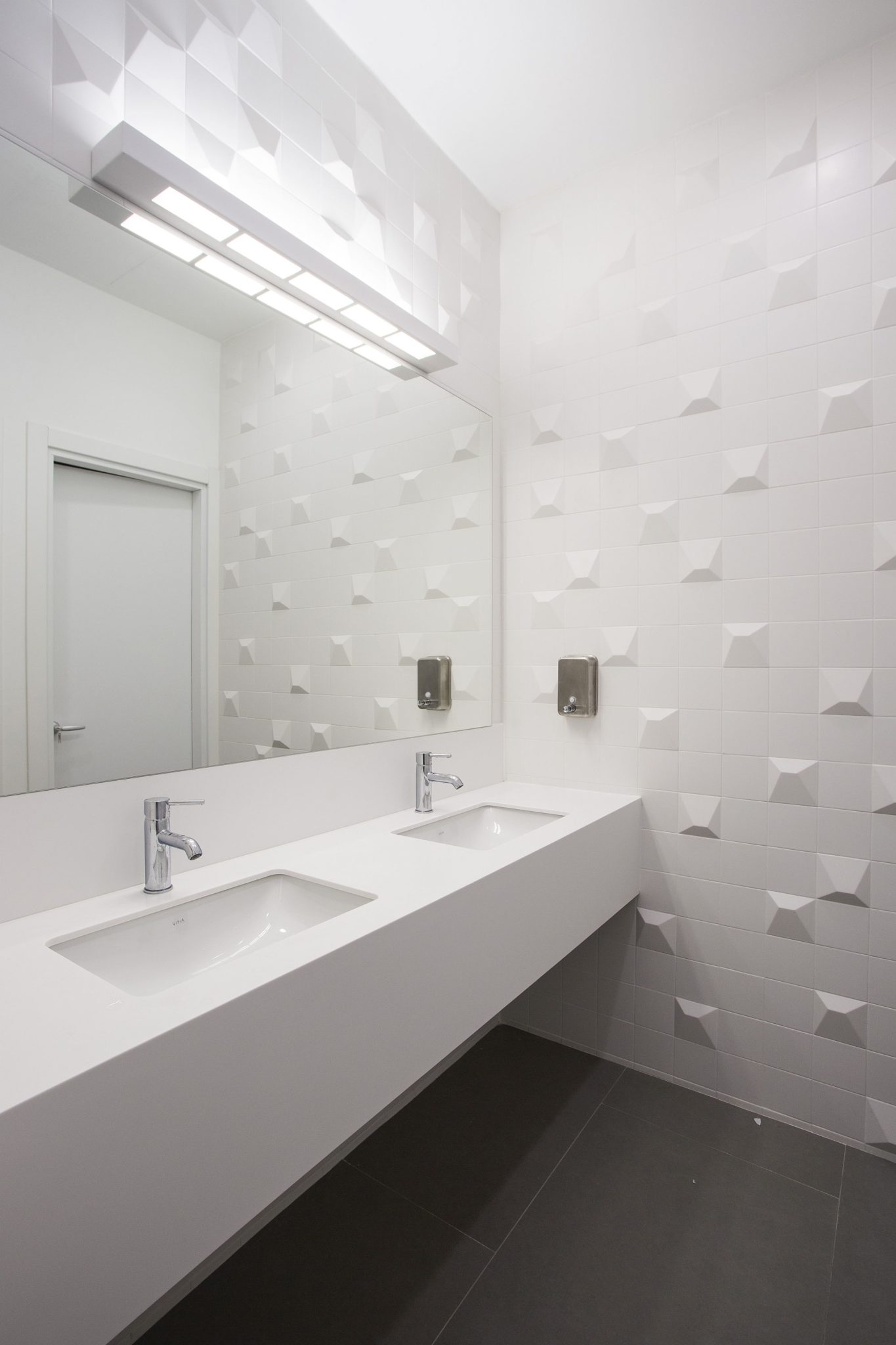 All-white-bathroom-of-the-office