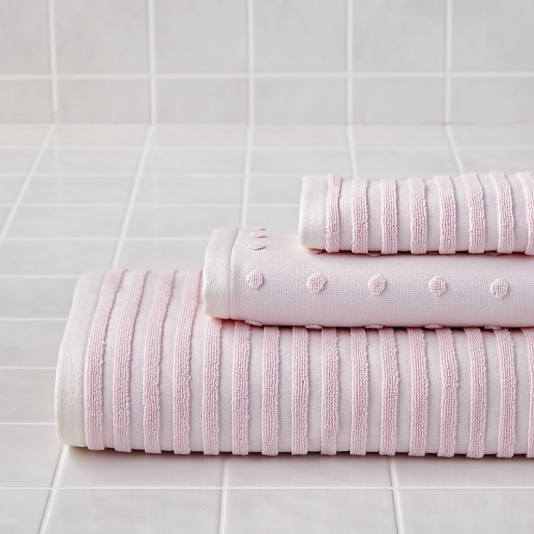 Bath towels from The Land of Nod