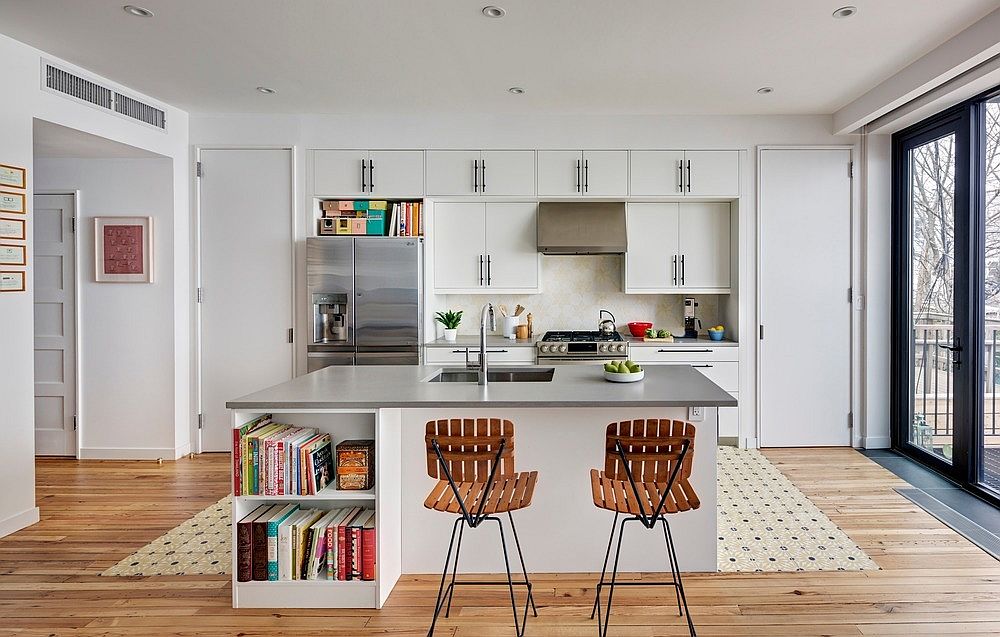 Bookshelves make an appearance in the modern kitchen as well