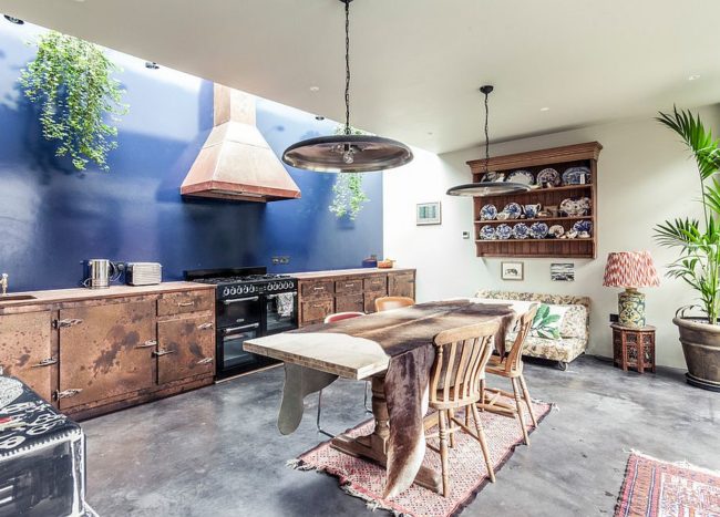Gorgeous Eclectic Kitchen With Rustic Metallic Finishes And A Flood Of Blue 650x467 