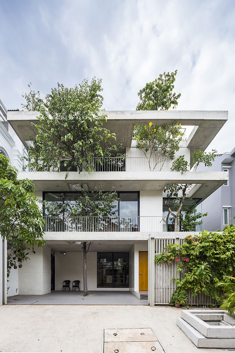 Innovative Stacked Planters House in Ho Chi Minh City, Vietnam