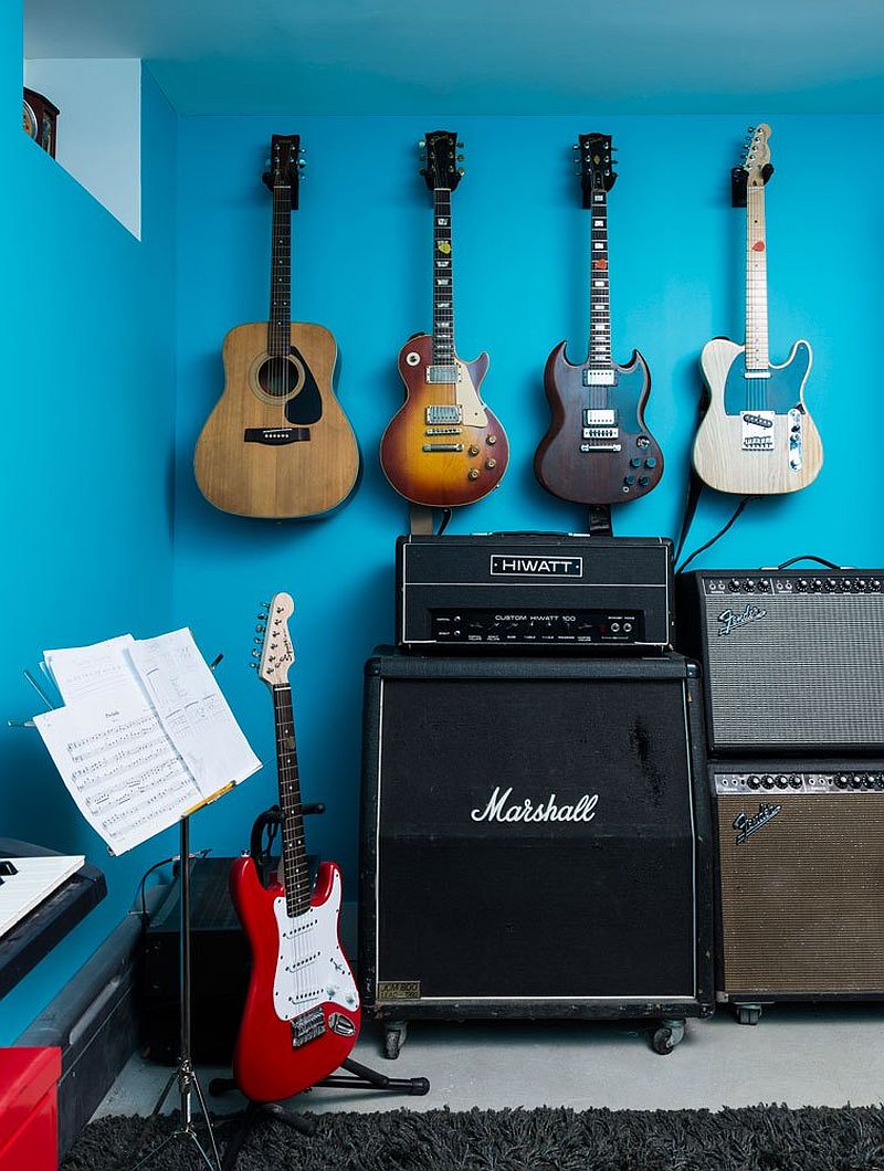 Music room in blue with smart acoustics