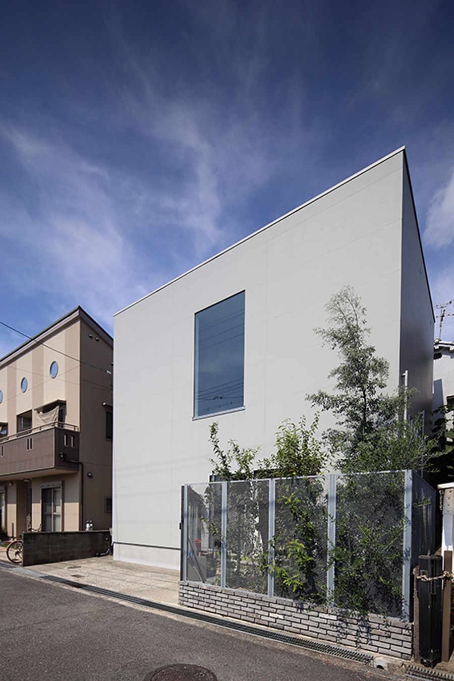 Street facade of House in Takatsuki