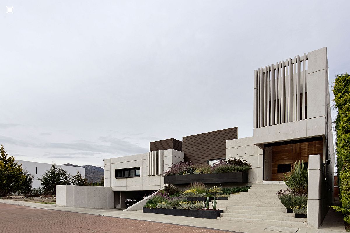 Street facade of the Mexican House keeps out cold winds from the mountains