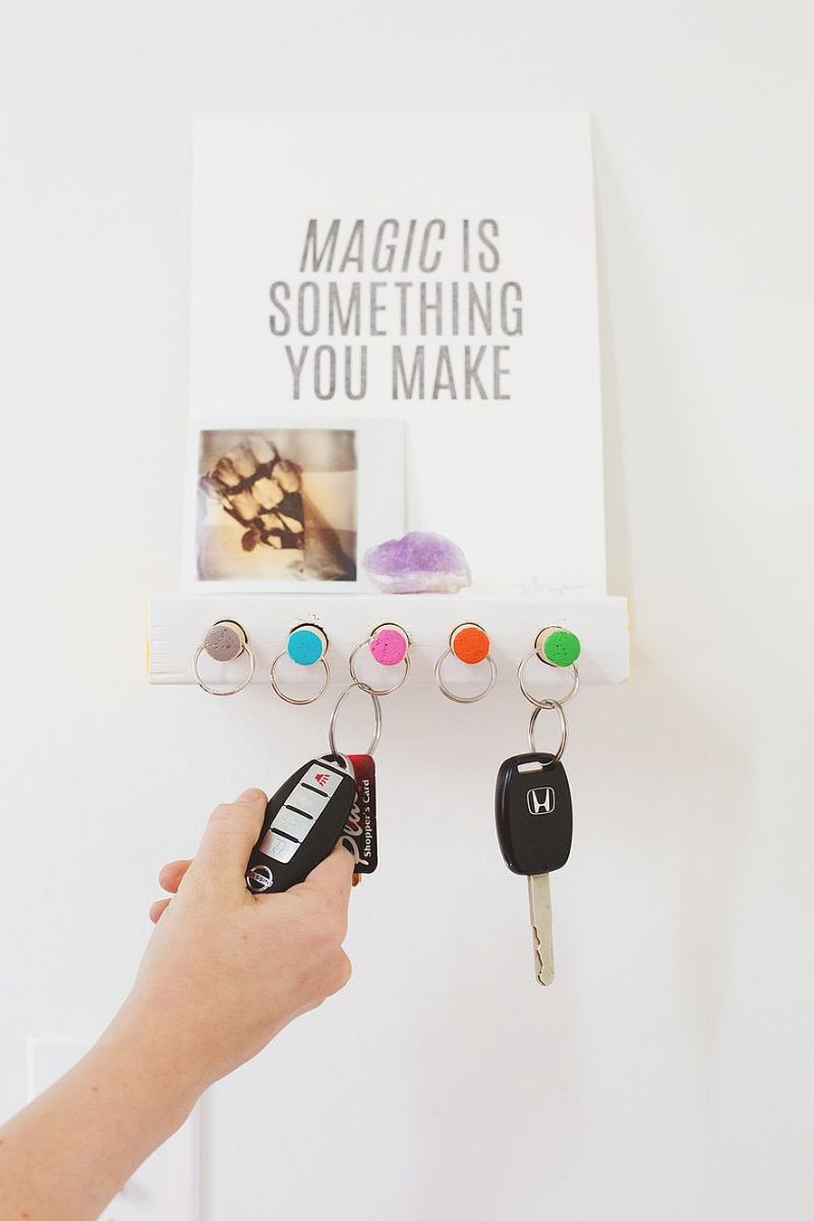 Chic and modern key holder DIY